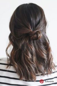 15 PEINADOS REALMENTE FÁCILES QUE TE PUEDES HACER ESTE SAN VALENTÍN. 1 - Tienda