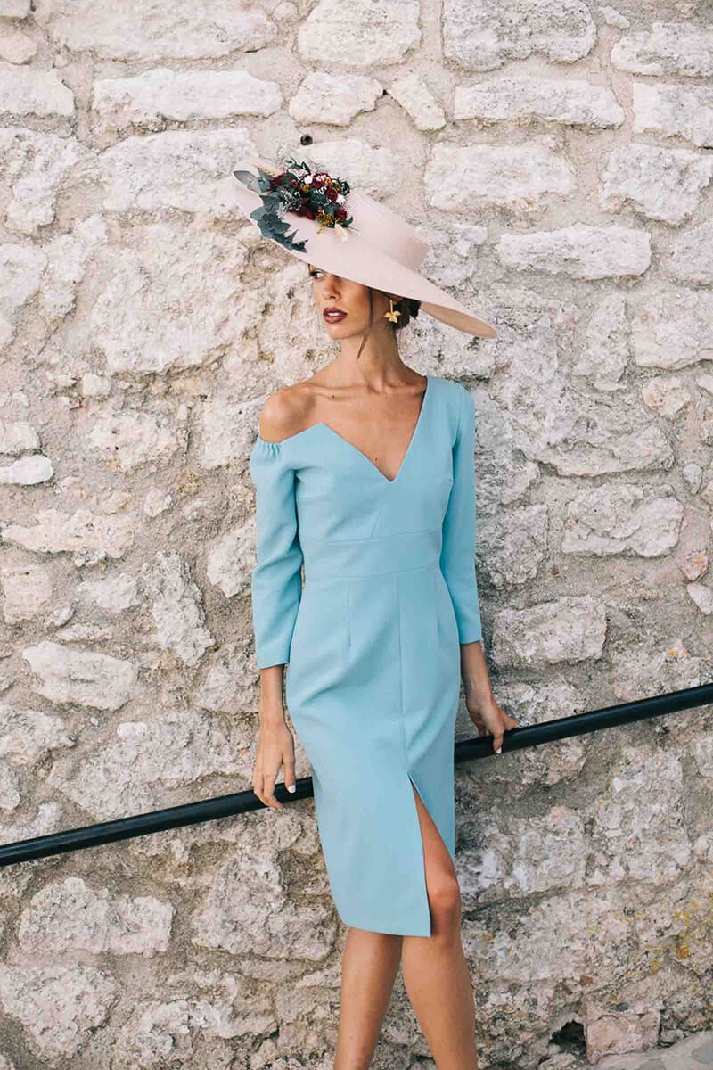 Aprende a estilizar la figura con tu vestido de invitada. 2 - Tienda